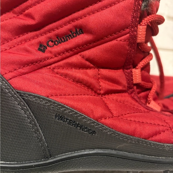 Columbia Women's Red and Black Minx Omni Grip Waterproof Winter Boots - Picture 4 of 5